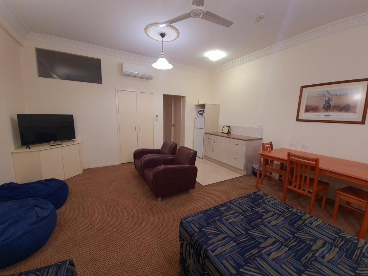 Criterion Hotel-Motel Rockhampton Exterior photo