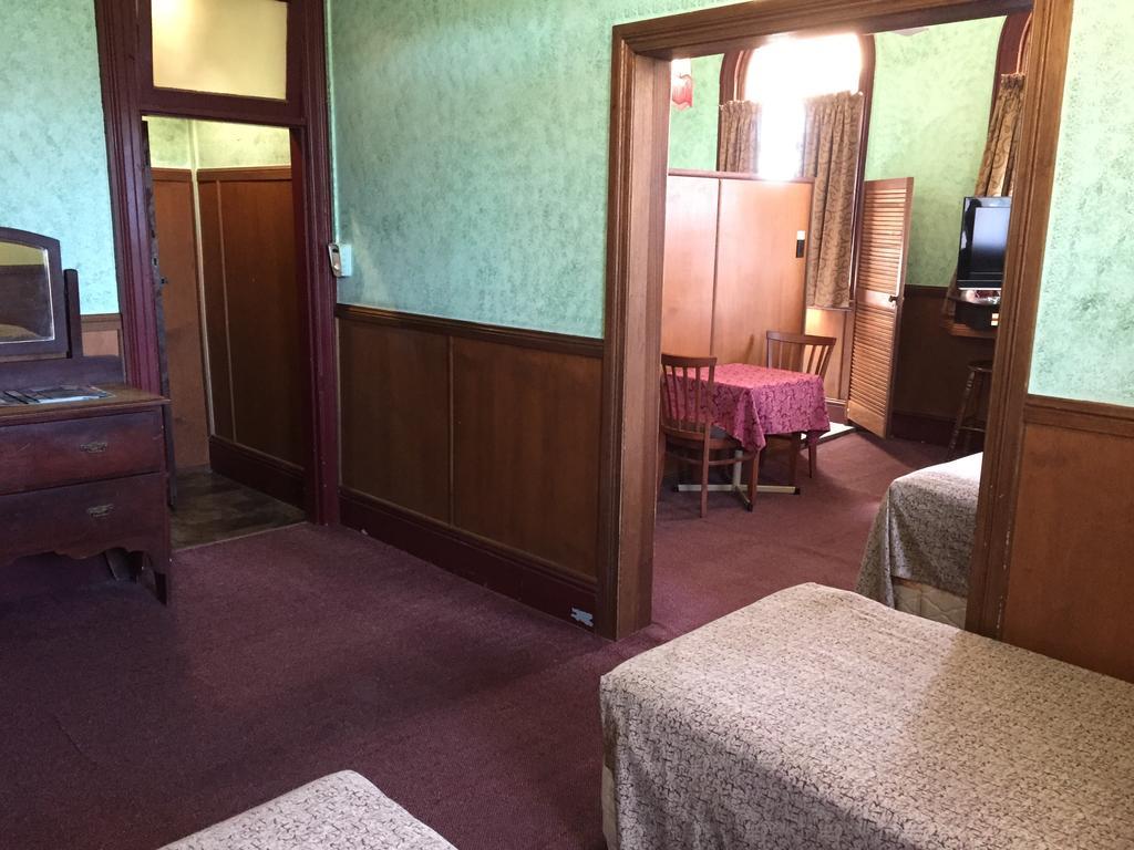 Criterion Hotel-Motel Rockhampton Room photo