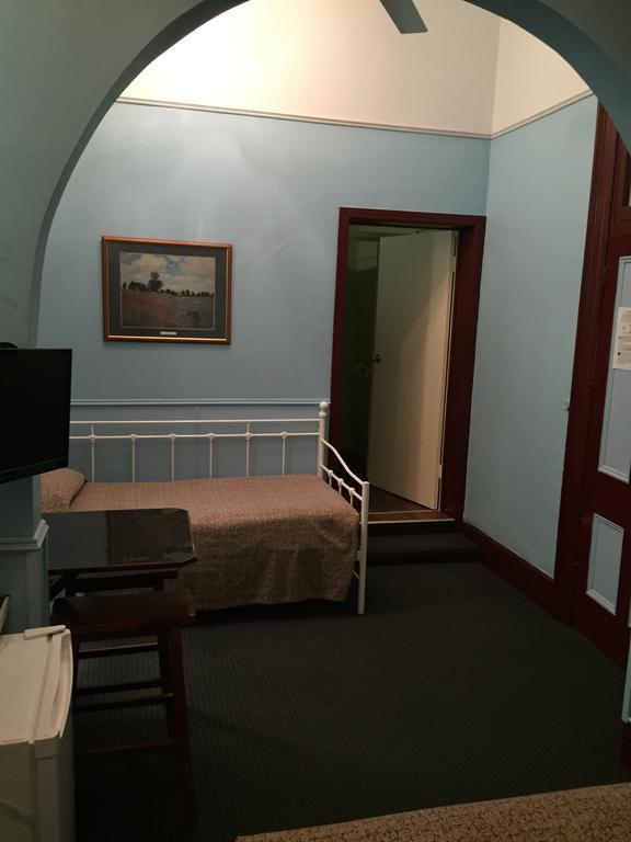 Criterion Hotel-Motel Rockhampton Room photo