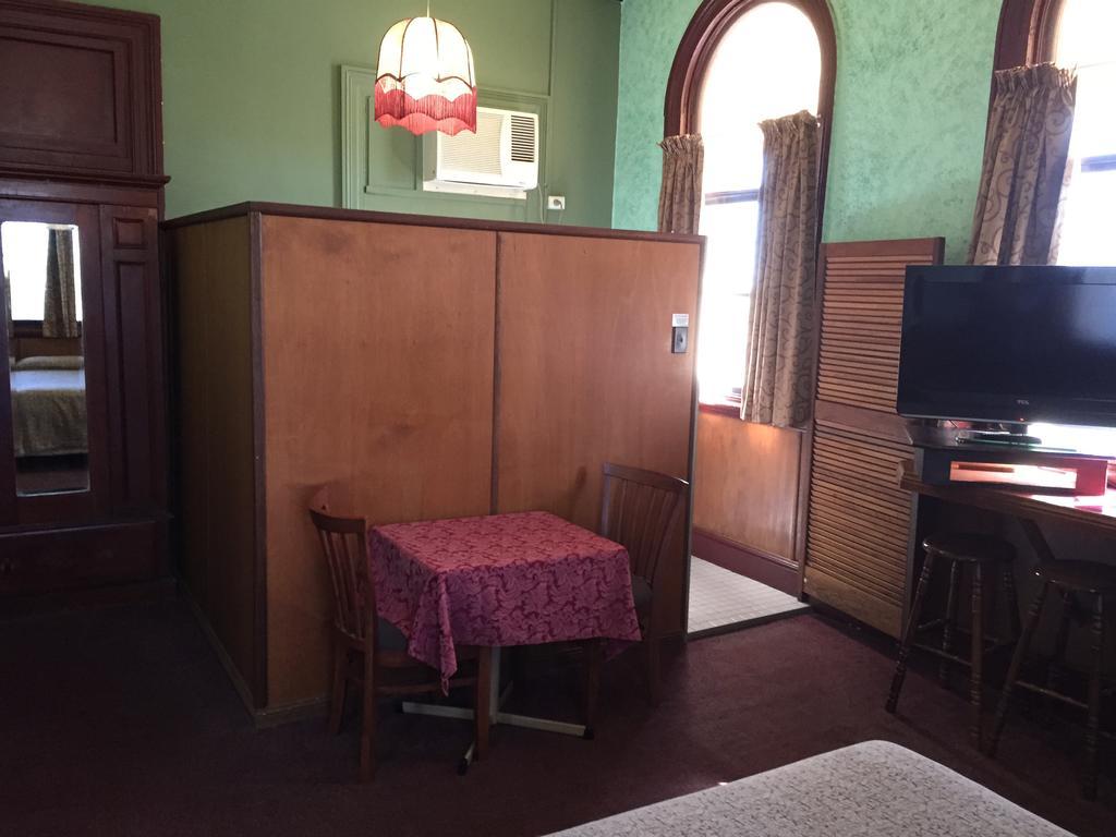 Criterion Hotel-Motel Rockhampton Room photo